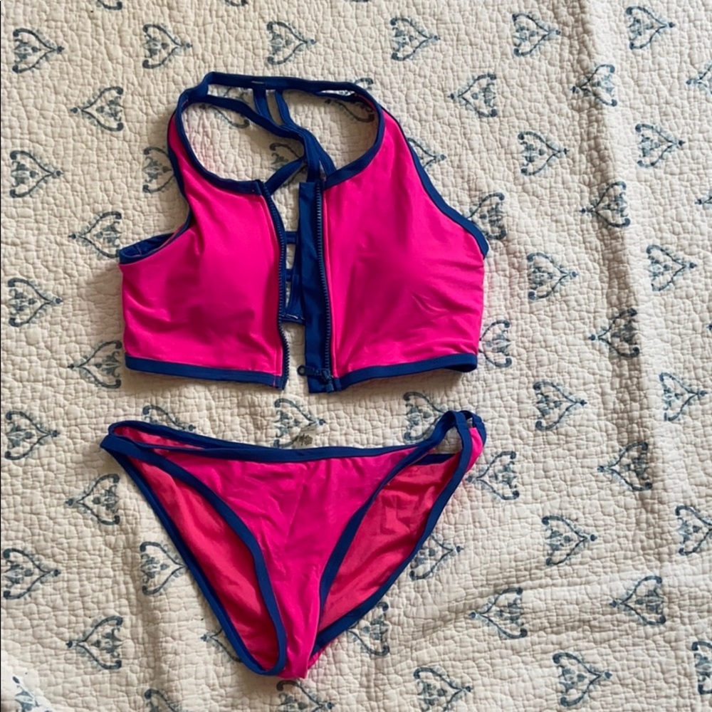 Hot pink zip up bikini!